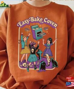 Vintage 90S Horror Movie Easy Bake Halloween Crewneck 2023 Party Coven Retro Witchcraft T-Shirt Hoodie Unisex Vintage 90S Horror Movie Easy Bake Halloween Crewneck 2023 Party Coven Retro Witchcraft T-Shirt Hoodie Unisex