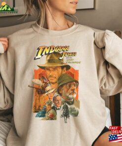 Vintage 90S Indiana Jones Adventure Disneyland 1995 Sweatshirt Hoodie Disney Movie Unisex Vintage 90S Indiana Jones Adventure Disneyland 1995 Sweatshirt Hoodie Disney Movie Unisex