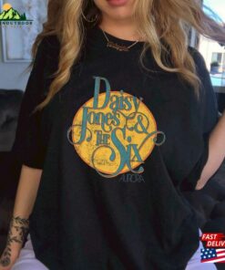 Vintage Daisy Jones And The Six Sweatshirt Au Ro Ra World Tour Shirt 2023 Classic T-Shirt