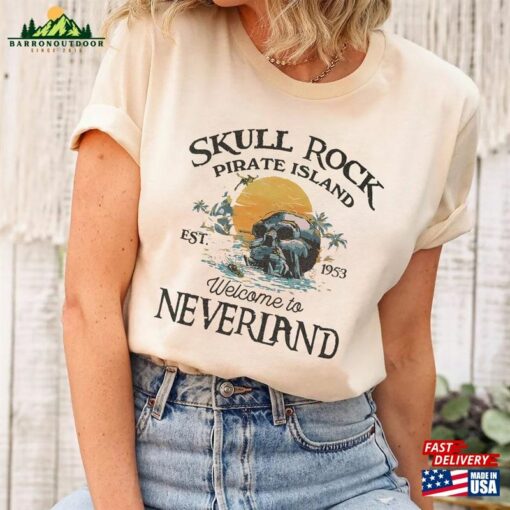 Vintage Disney Peter Pan Skull Rock Pirate Island 1953 Welcome To Neverland Shirt Inspired Movie Unisex Hoodie