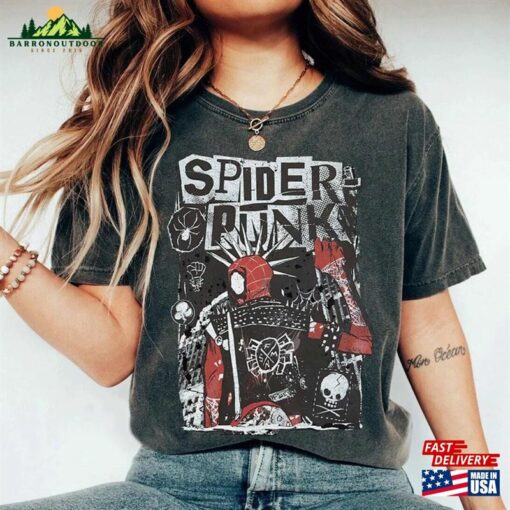 Vintage Retro Spider Punk Shirt Man Across The Hoodie T-Shirt