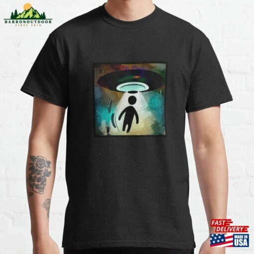 Visiting Alien Classic T-Shirt Sweatshirt