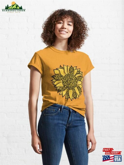 Yellow And Brown Sunflower Design Classic T-Shirt Sweatshirt Unisex