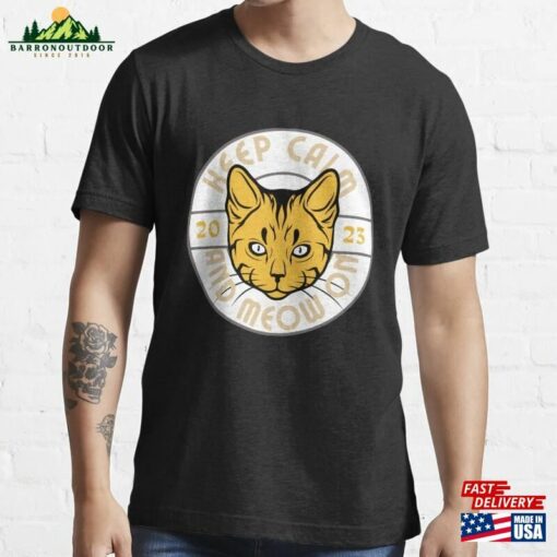 Yellow Cat 2023 Essential T-Shirt Classic Sweatshirt