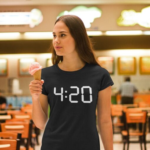 420 Stoner’s time to blaze up some weed funny T-shirt