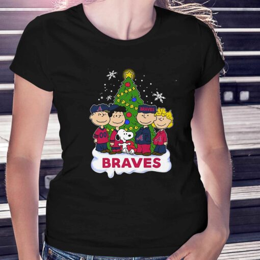 Atlanta Braves Snoopy Peanuts Christmas Shirt Hoodie Sweater