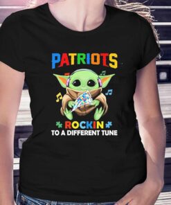 Autism New England Patriots Baby Yoda Rockin To A Different Tune Shirt