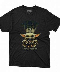 Baby Yoda Cuddling A Rottweiler T-shirt