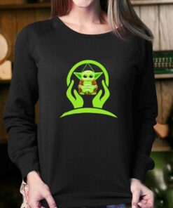 Baby Yoda Hug Shamrock Happy St Patricks Day Shirt 3 Baby Yoda Hug Shamrock Happy St Patricks Day Shirt 4