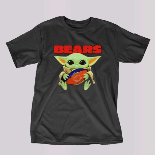 Baby Yoda Loves The Chicago Bears Star Wars Gifts Shirt