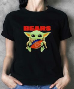 Baby Yoda Loves The Chicago Bears Star Wars Gifts Shirt Baby Yoda Loves The Chicago Bears Star Wars Gifts Shirt