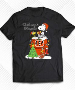 Christmas Snoopy Cincinnati Bengals Shirt Christmas Snoopy Cincinnati Bengals Shirt