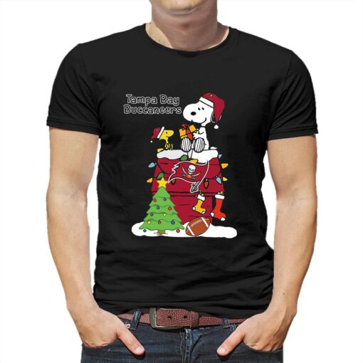 Christmas Snoopy Tampa Bay Buccaneers Shirt