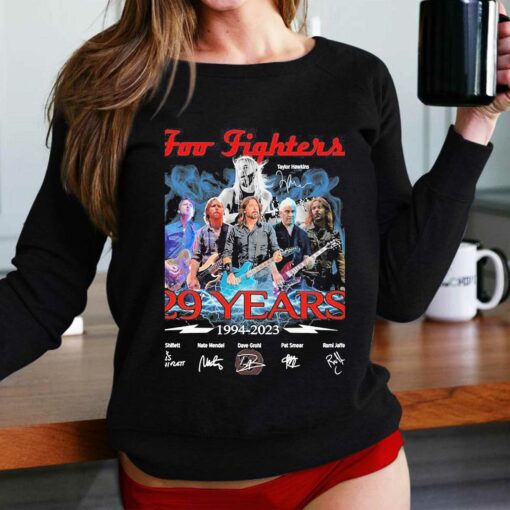 Foo Fighters Rip Taylor Hawkins 29 Years 1994-2023 Thank You For The Memories Signatures Shirt