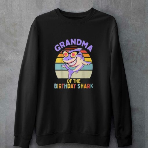 Grandma Of The Birthday Shark T-shirt