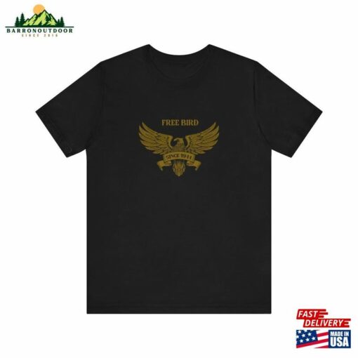 1944 Birth Free Bird T-Shirt Hoodie Sweatshirt