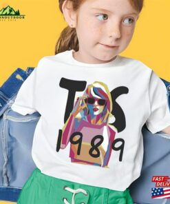 1989 Taylor's Version T-Shirt Album Vintage Sweatshirt Unisex Hoodie 2 1989 Taylors Version T Shirt Album Vintage Sweatshirt Unisex Hoodie 3