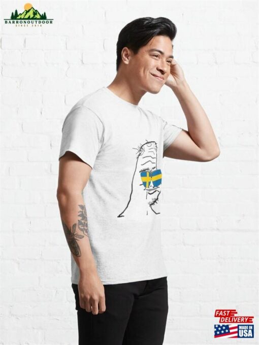 30 Year Old Boomer Wojak Sweden Classic T-Shirt Unisex