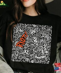 90S Vintage Pa Ramore Band Shirt Rock Merch Riot Tee Classic Hoodie 90S Vintage Pa Ramore Band Shirt Rock Merch Riot Tee Classic Hoodie