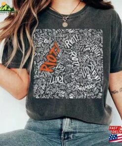 90S Vintage Pa Ramore Band Shirt Rock Merch Riot Tee Classic Hoodie