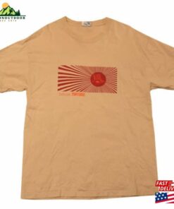 90S Vintage Tortoise Tshirt T-Shirt Sweatshirt 90S Vintage Tortoise Tshirt T-Shirt Sweatshirt