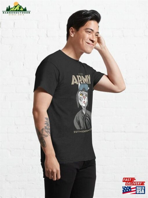 A Furry Army Cat Classic T-Shirt Unisex