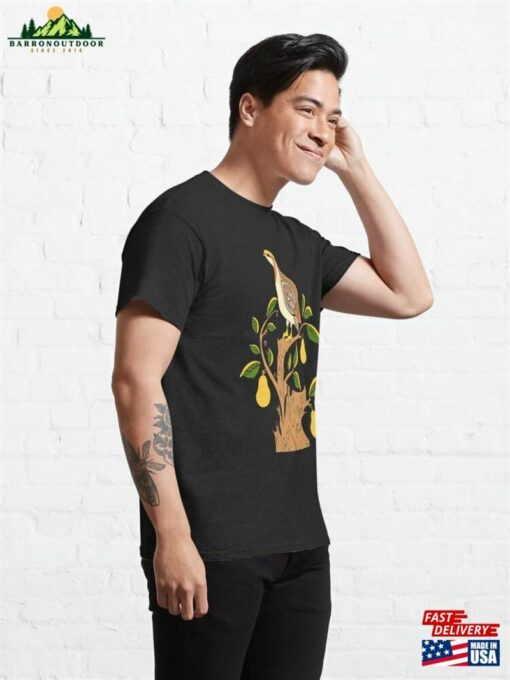 A Partridge In Pear Tree Classic T-Shirt Unisex