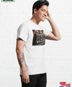 A Vintage Boombox Classic T Shirt Unisex 4
