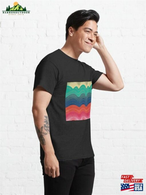 Abstract Wave Pattern Classic T-Shirt Hoodie