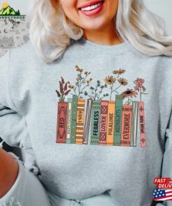 Albums As Books Sweatshirt Trendy Aesthetic For Book Lovers Folk Music Hoodie Classic T-Shirt