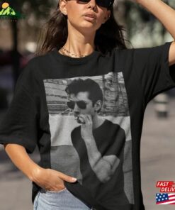 Alex Turner Vintage Shirt Arctic Monkeys 2022 Tour Sweatshirt Classic