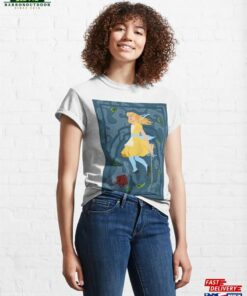 Alice Through The Looking Glass Slays Jabberwocky Classic T-Shirt Sweatshirt