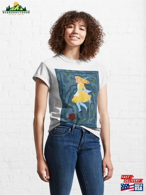 Alice Through The Looking Glass Slays Jabberwocky Classic T-Shirt Sweatshirt