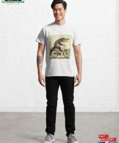 Alligator On A Bike Classic T-Shirt Sweatshirt
