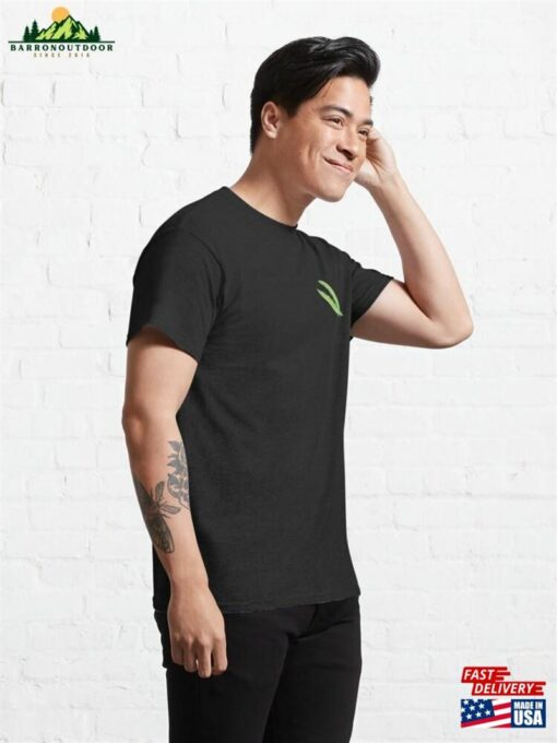 An Open Pea Classic T-Shirt Unisex