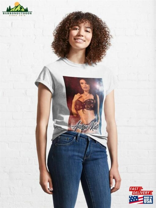 Anissa Kate Classic T-Shirt Sweatshirt