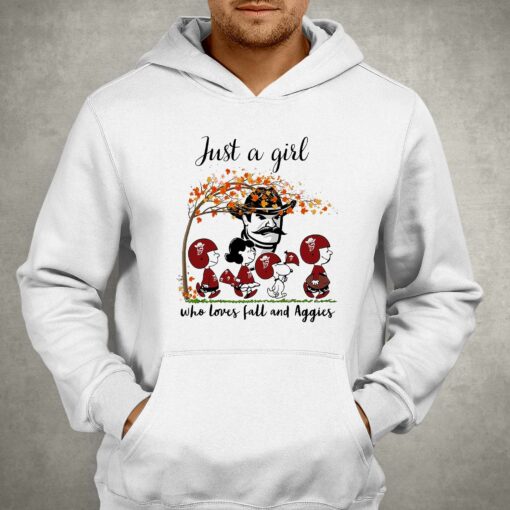 Just A Woman Who Loves Fall And Aggies Peanuts Cartoon T-shirt