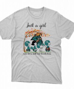 Just A Woman Who Loves Fall And Coastal Carolina Chanticleers Peanuts Cartoon T-shirt