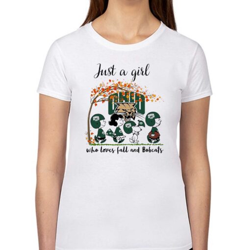 Just A Woman Who Loves Fall And Ohio Bobcats Peanuts Cartoon T-shirt