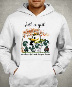 Just A Woman Who Loves Fall And Oregon Ducks Peanuts Cartoon T shirt 3