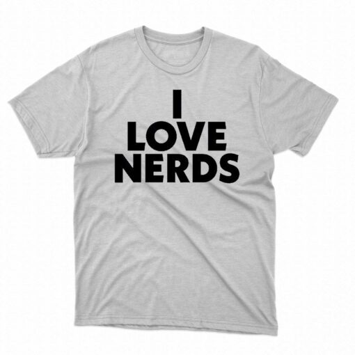 Kim Kardashian Wears I Love Nerds T-shirt