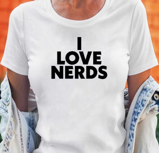 Kim Kardashian Wears I Love Nerds T-shirt