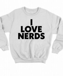 Kim Kardashian Wears I Love Nerds T shirt 4