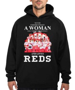 Never Underestimate A Woman Who Understands Baseball And Loves Cincinnati Reds Skyline Signatures Shirt 2 Never Underestimate A Woman Who Understands Baseball And Loves Cincinnati Reds Skyline Signatures Shirt 3 1