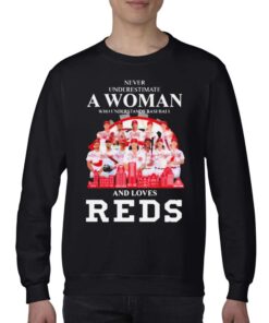 Never Underestimate A Woman Who Understands Baseball And Loves Cincinnati Reds Skyline Signatures Shirt 3 Never Underestimate A Woman Who Understands Baseball And Loves Cincinnati Reds Skyline Signatures Shirt 4 1