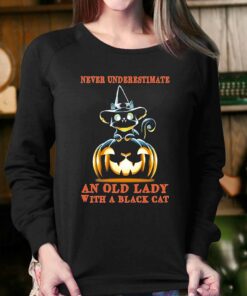 Never Underestimate An Old Lady With A Black Cat Halloween Pumpkin Shirt 4 1