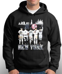 New York Yankees Skyline Players Signatures Shirt 3