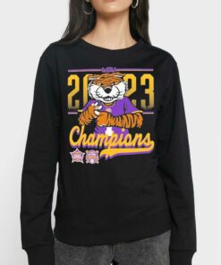 Official Lsu Tigers Baseball Womens Basketball Comfort Colors 2023 Dual National Champions Shirt 4