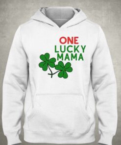 One Lucky Mama St Patricks Day Shirt Women Funny Shamrock Clover Graphic Short Sleeve Mama Shirt 3
