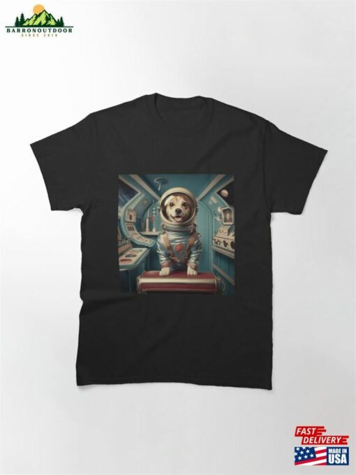 Astronant’s Dog Classic T-Shirt Sweatshirt